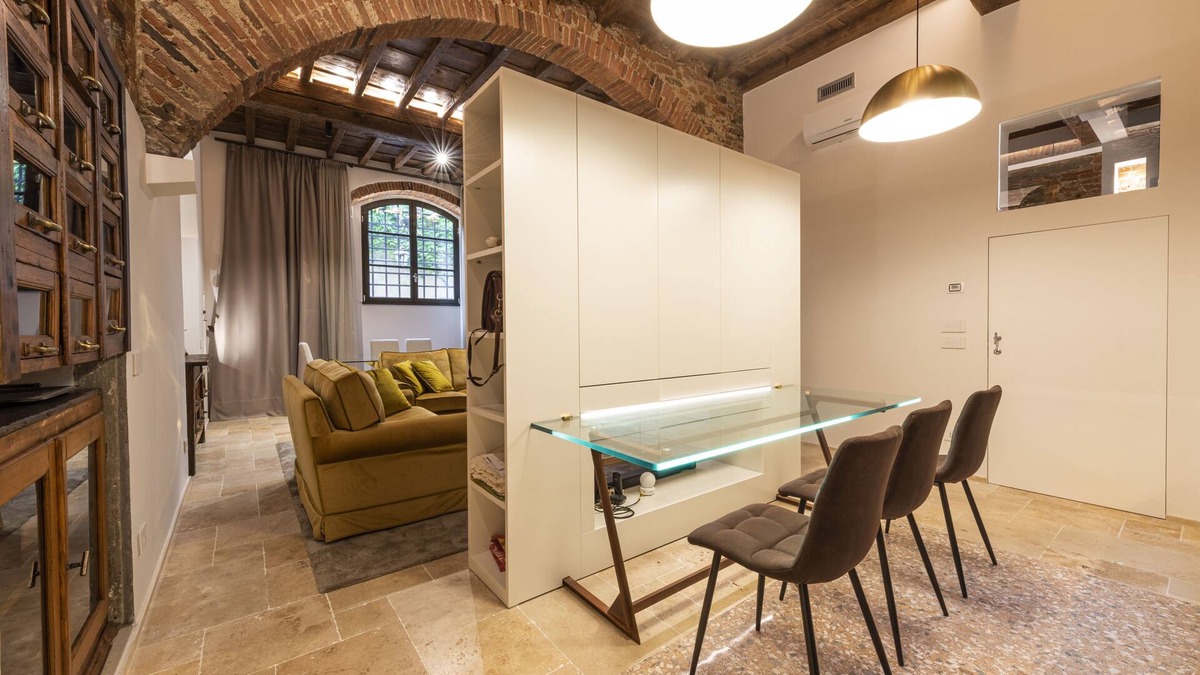 Oltrarno Apartment | La Bottega del Ferro by Mmega