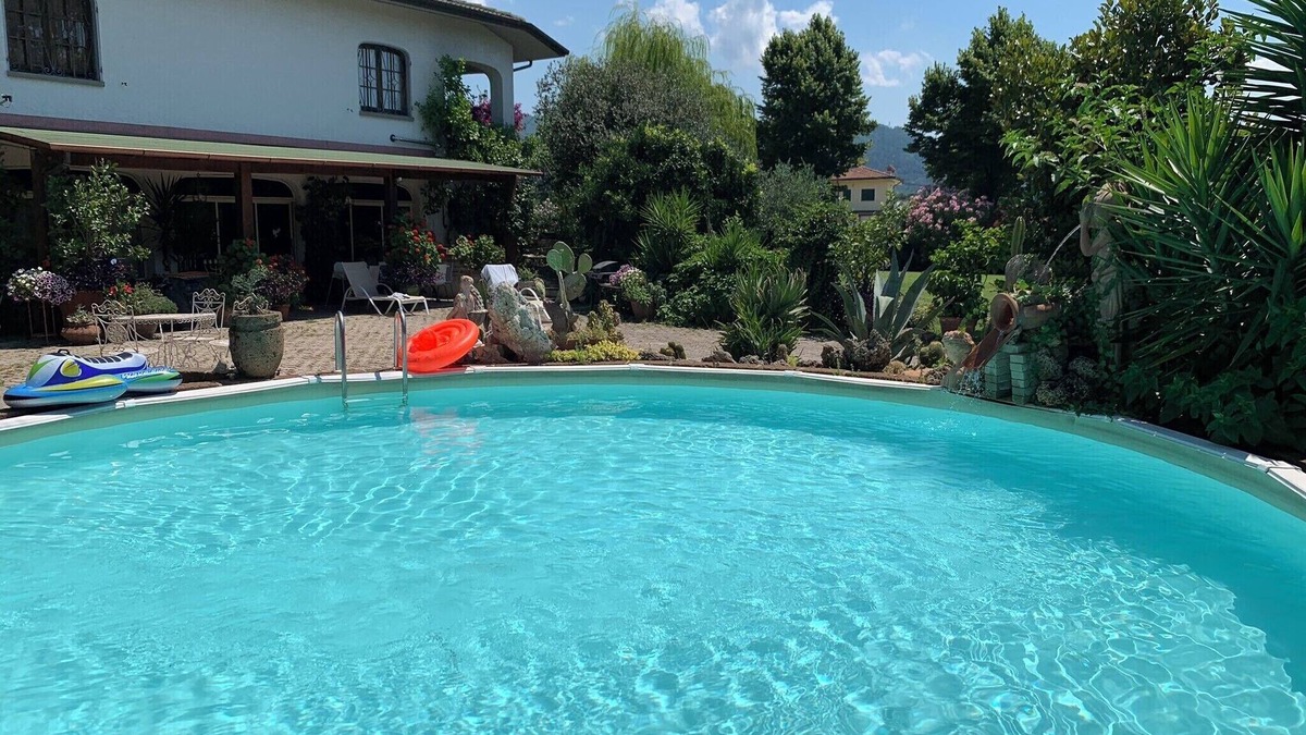 Camaiore Villa | La Bouganville swimming pool & relaxation