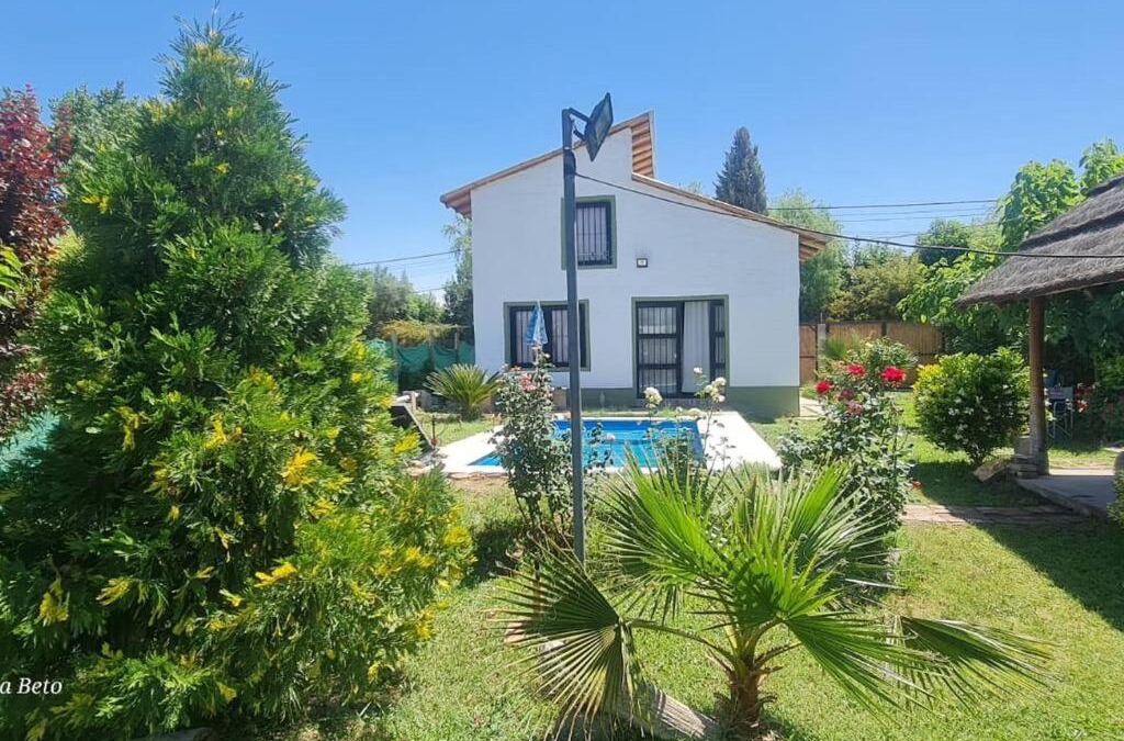 Guaymallen House | La cabaña de Mara y Beto