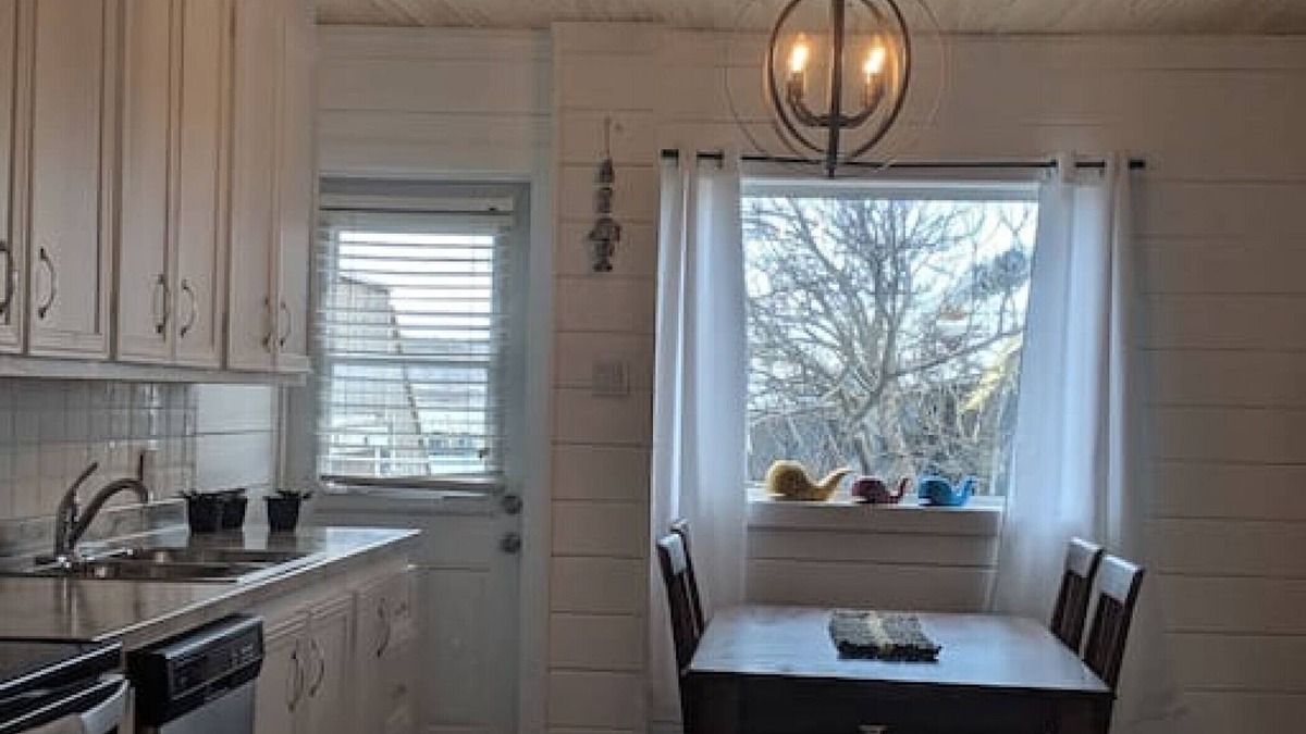 Cheticamp Apartment | La Cale - waterfront property