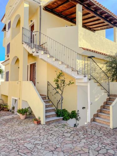 La Caletta Apartment | La Caletta Apartments - a 100 mt dal porto