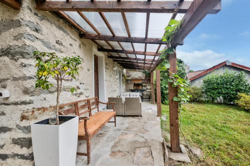 Camedo Apartment | La Canonica - Happy Rentals