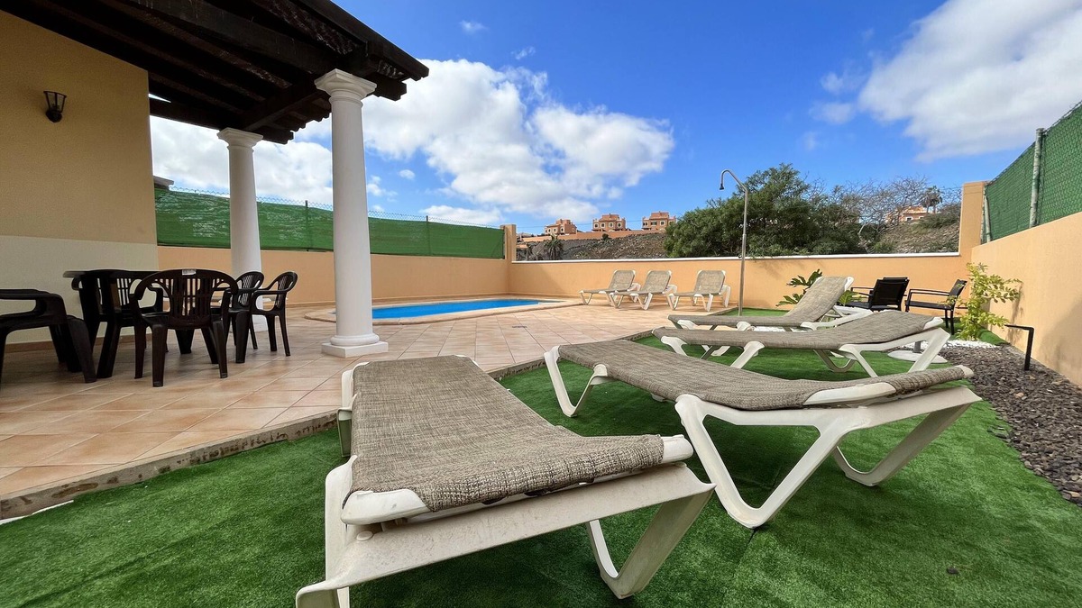 Geafond House | La Casa Amarilla - Mirador Lobos Golf