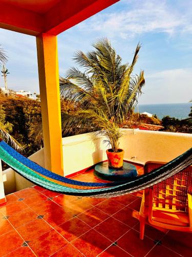 Puerto Angel Apartment | La Casa de Colores Ocean View