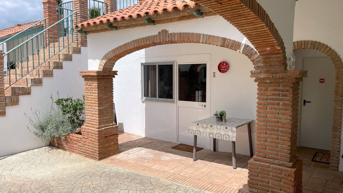 Alhaurin el Grande Bed & Breakfast | La Casa de Familia Biedt u dit 1 Kamer Appartement met Prachtig Uitzicht