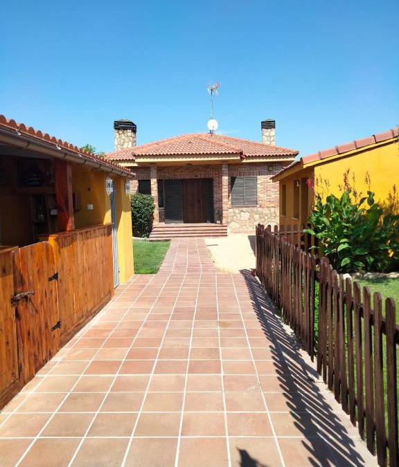 Sanchidrian House | La Casa del Colmao