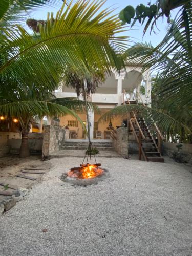 El Cuyo House | La Casa del sol, beachfront villa