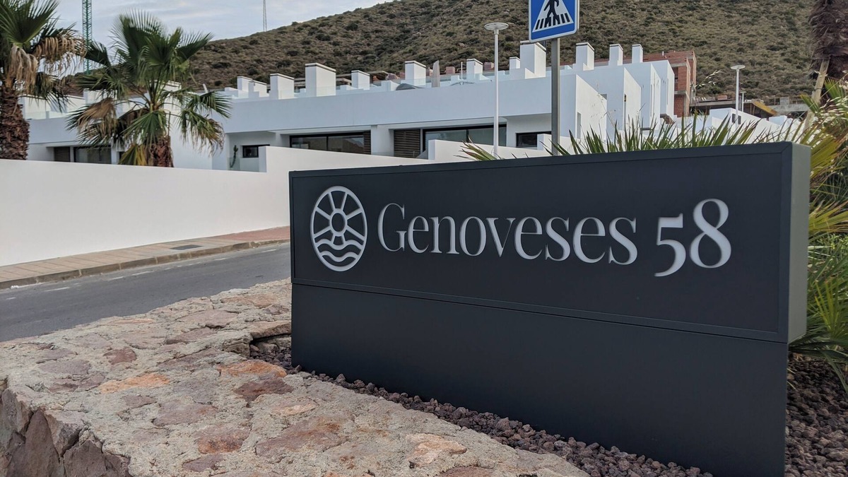 San Jose Ski Chalet | La Casa del Tomate Azul