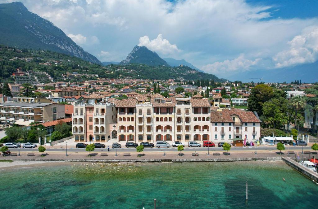 Toscolano Maderno Apartment | La Casa Di Claretta GHH