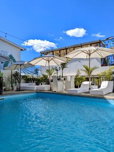 Antananarivo Avaradrano Hotel | La Casa Di Luna - Hotel with Pool and Restaurant in Antananarivo