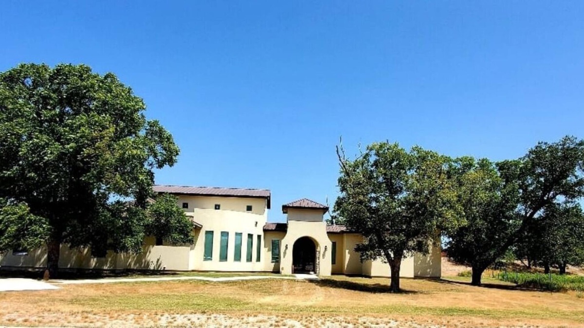 Eagle Pass House | La Casa Grande