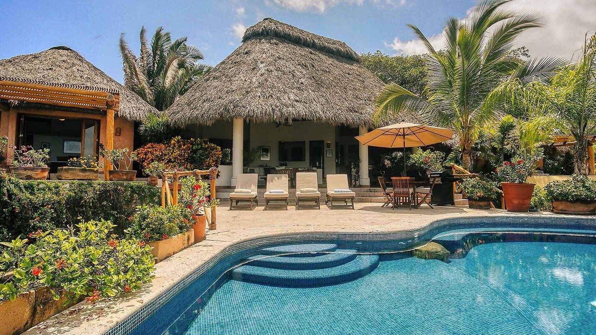 San Francisco Villa | La Casa Ortalis & Casita - Spectacular Oceanfront Home in San Pancho!