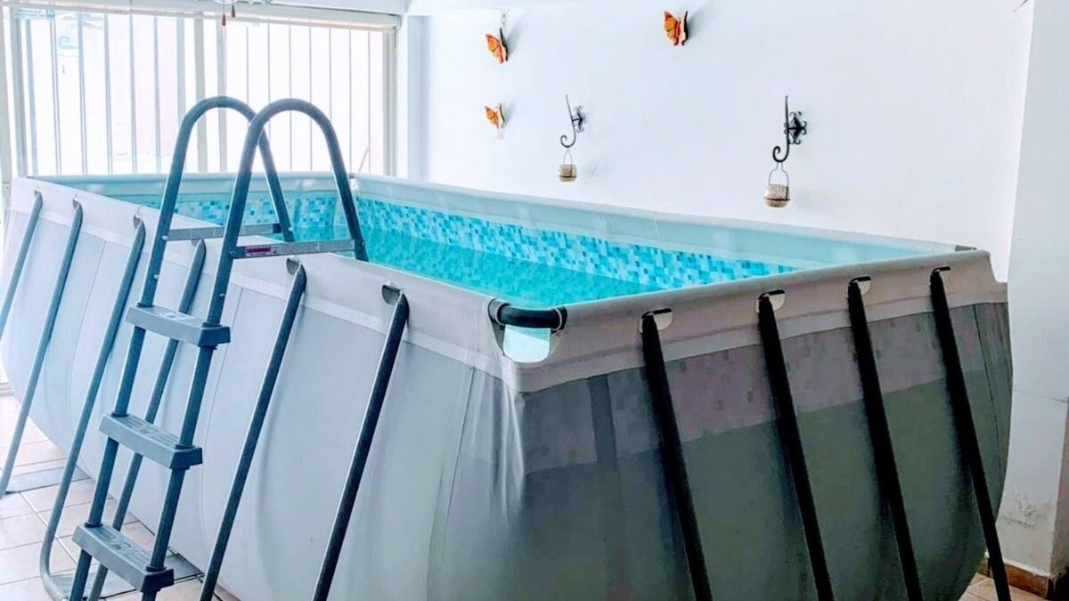 Monterrey House | La Casa Rosa Monterrey - Mountain View and Shopping Mall