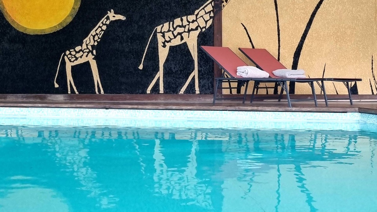 Saint-Laurent-du-Pape Apartment | La Casa Sereno - Appartement Avec Piscine Couverte et Chauffée