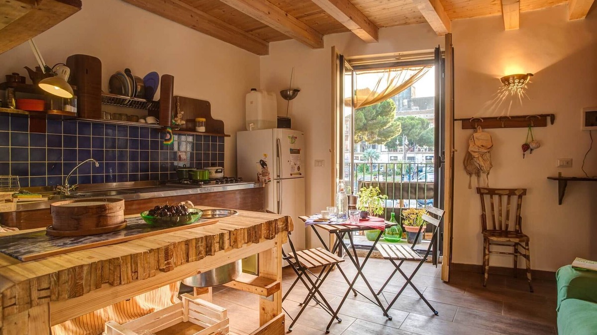 Old Town Cabin | La Casa Verde - 3 Rooms and Kitchen