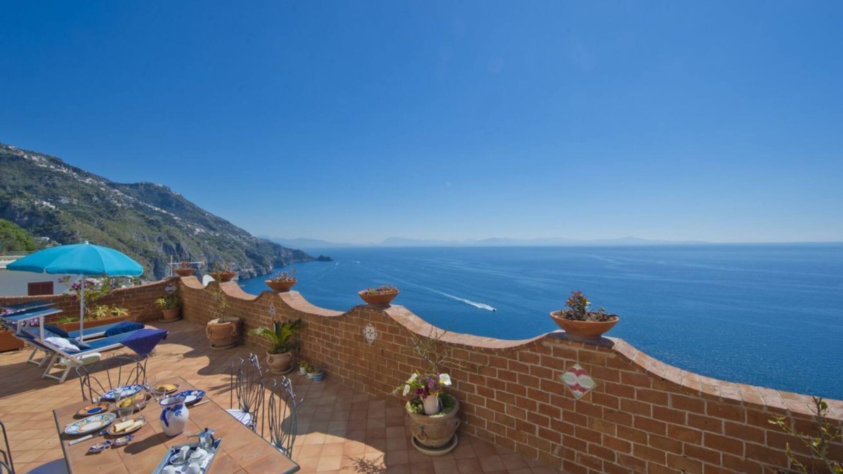 Praiano Apartment | La Casetta in Praiano along via Umberto I, 98