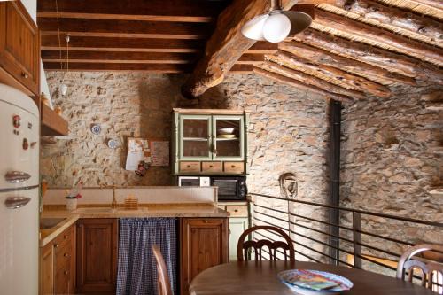 Alpuente House | La Casita del Cinglo