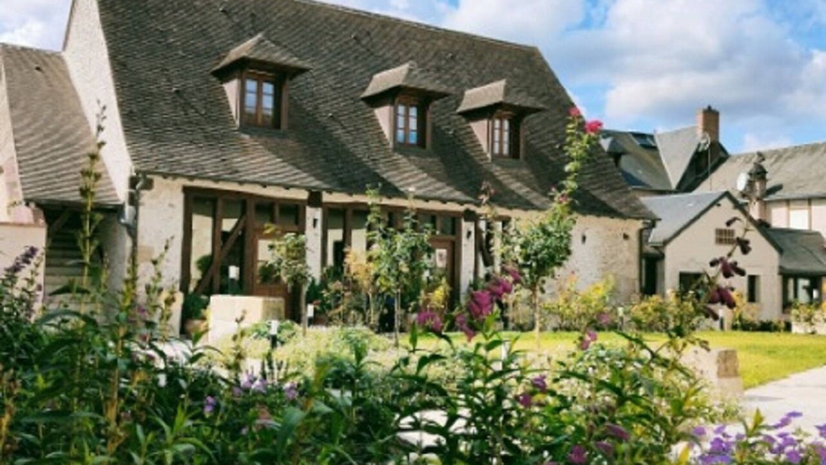 Aubigny-sur-Nere Hotel | La Chaumière