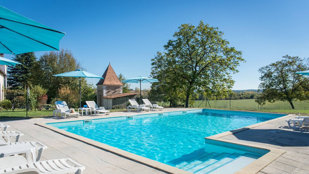 Yviers Cottage | La Chouette - Is a lovely one bedroom cottage with its own private garden.