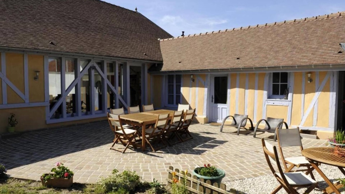 Clerey House | La Cler’Hier