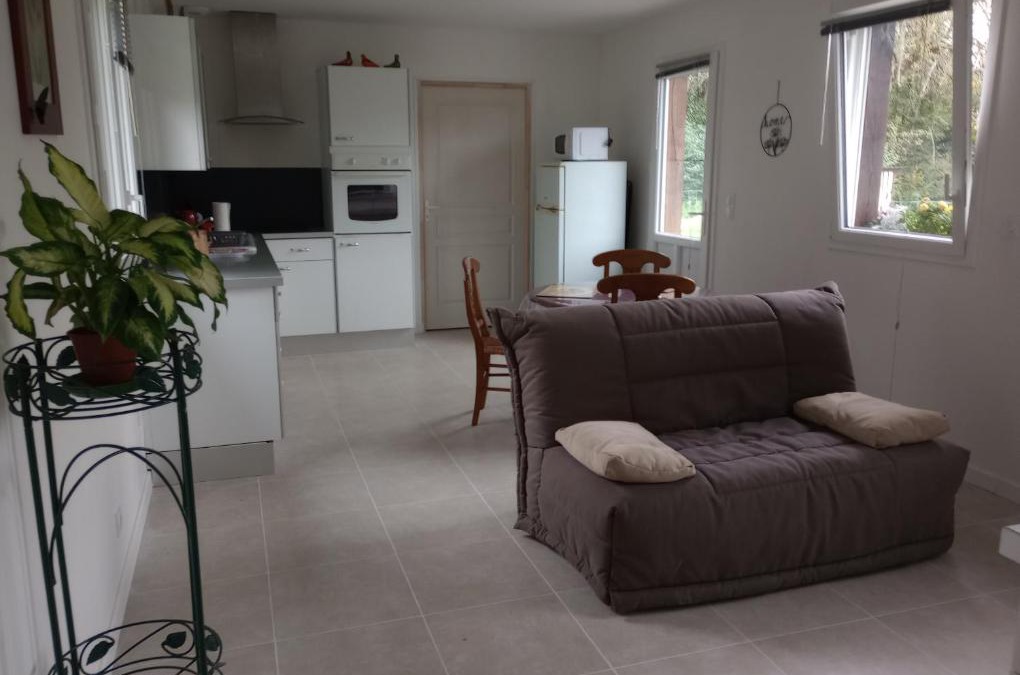 Cormeilles House | La Cour Angot