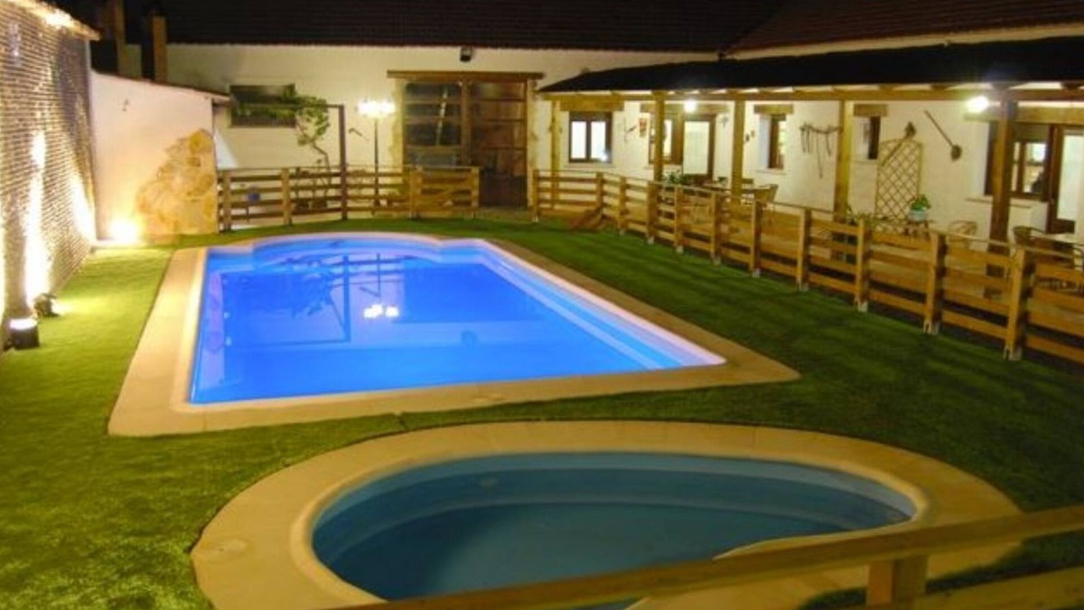 El Peral Cottage | La Cueva de Cirondo 6 Seats House 4