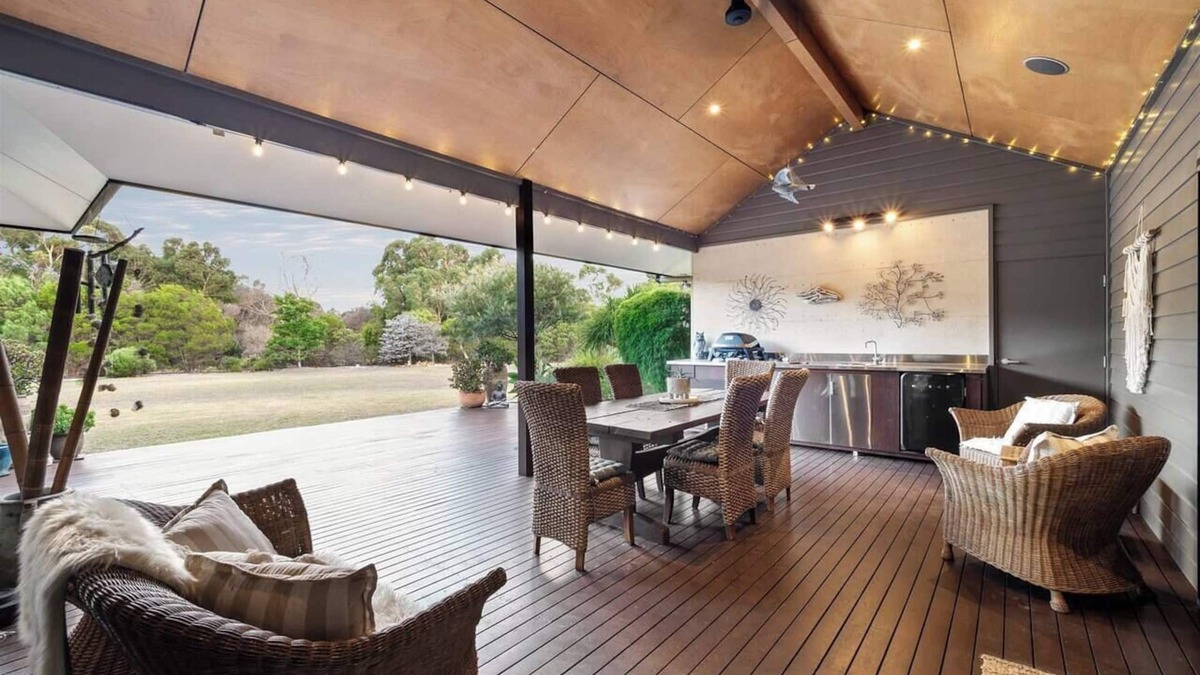 Burnside House | La Dimora Tranquil Retreat Where Bush Meets Beach