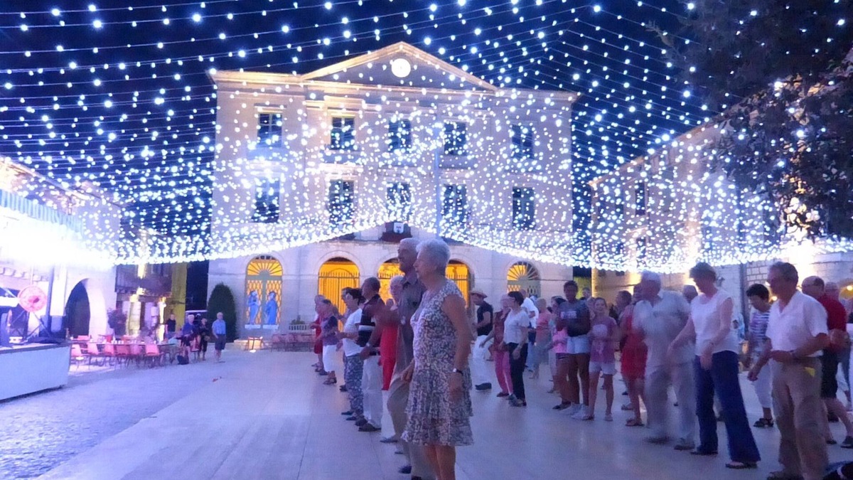 Montpezat-de-Quercy House | La Ferme at Molles, Montpezat de Quercy - gîte rural