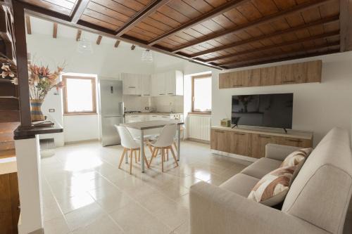 Sutri Apartment | La Finestra Verde