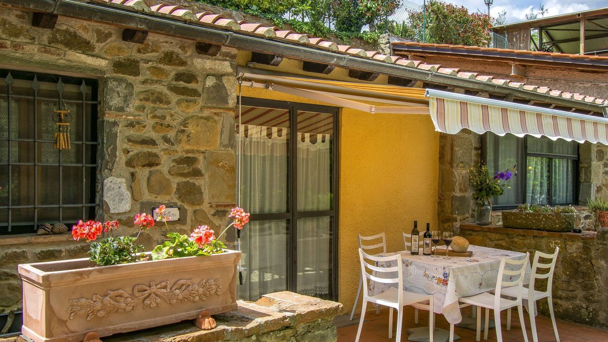 Loro Ciuffenna House | La Fornace by Interhome
