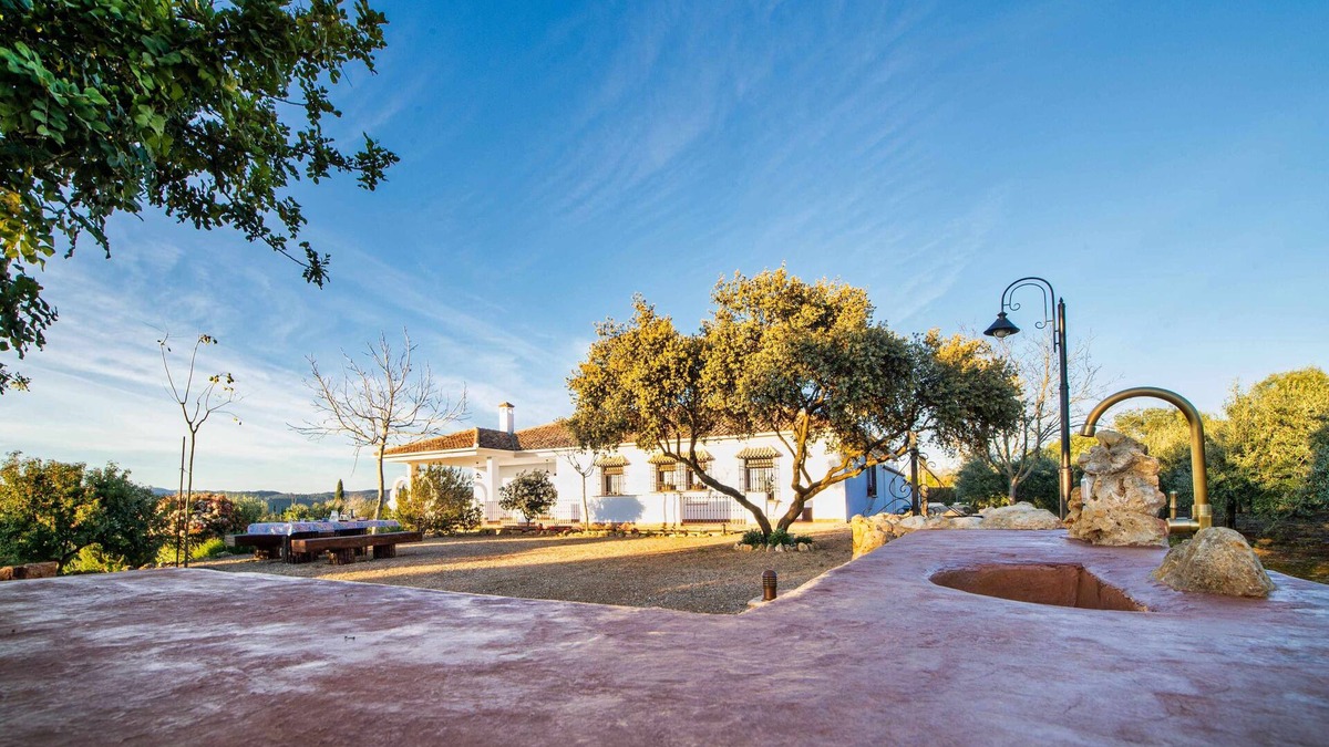 Almodovar del Rio Villa | La Garrida, charming country house near Córdoba
