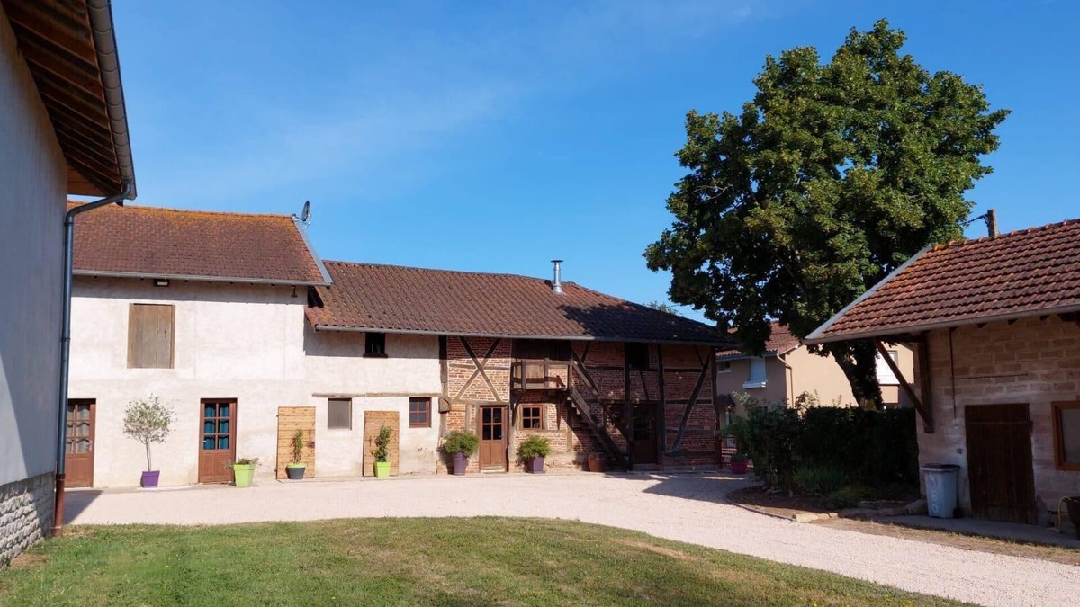 Boissey House | La Grande Ferme Bressane