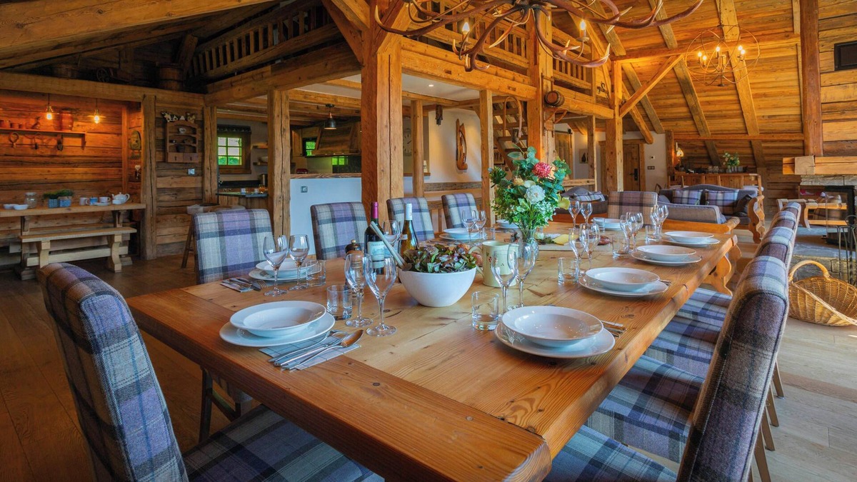 Chatel Ski Chalet | La Grange au Merle - mountain break for 12 with spa - OVO Network