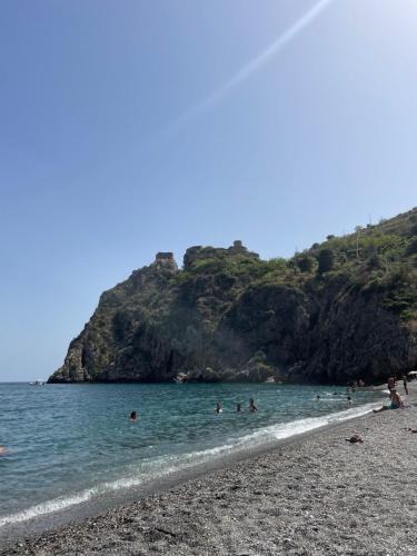 Sant'Alessio Siculo House | La Grotta