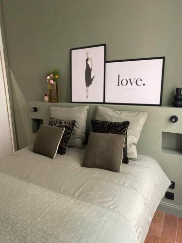 Nimes City Centre Apartment | La Halte des Arènes de Nîmes Emeraude, Havre de paix en ville