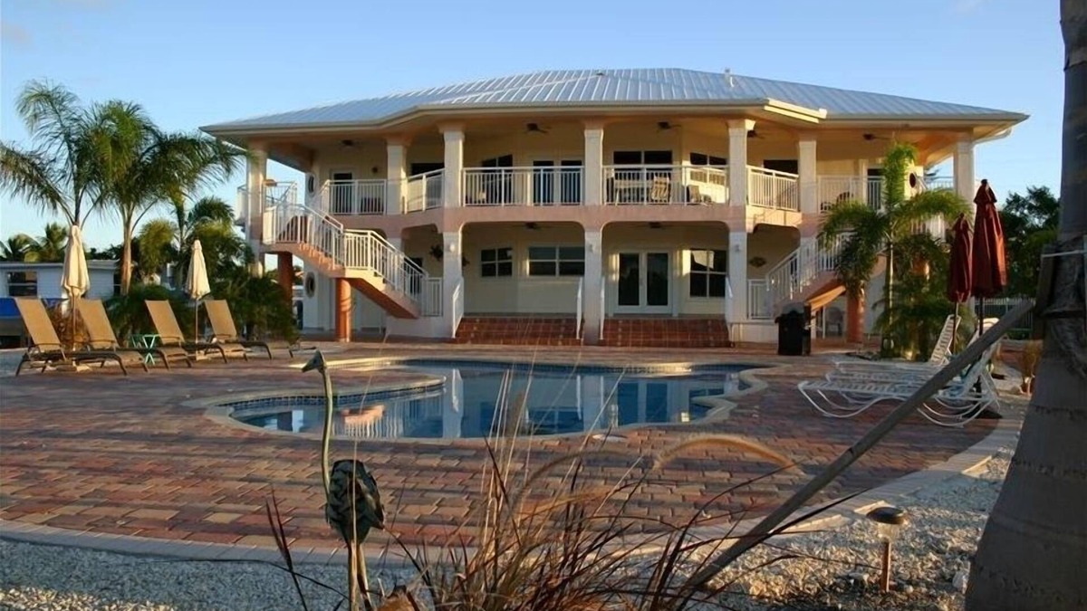 Tavernier House | La Isla Del Sueño - Your Private Island of Dreams
