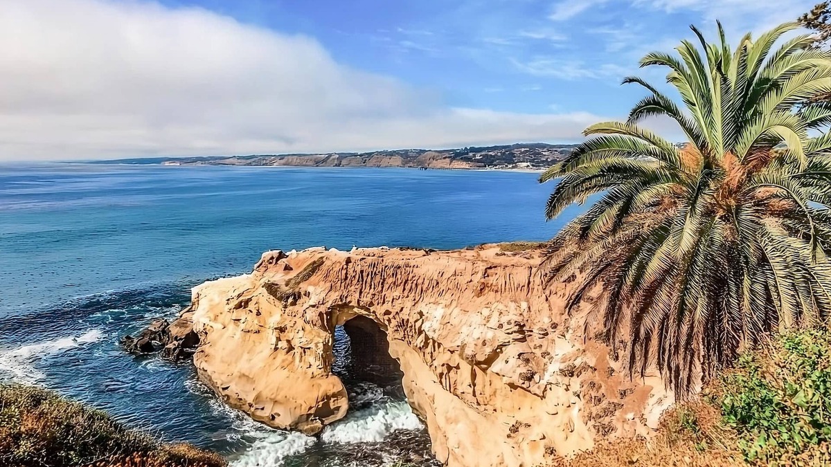Village of La Jolla Hotel | La Jolla Cove Hotel & Suites, Spacious 2BR Oceanview Suite, Private Full Kitchen