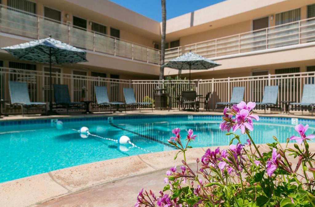 La Jolla Shores Hotel | La Jolla Riviera Inn