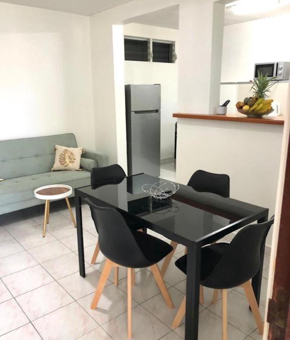 Le Gosier Apartment | La Kaz a Nana (F2 - Bas de Villa)