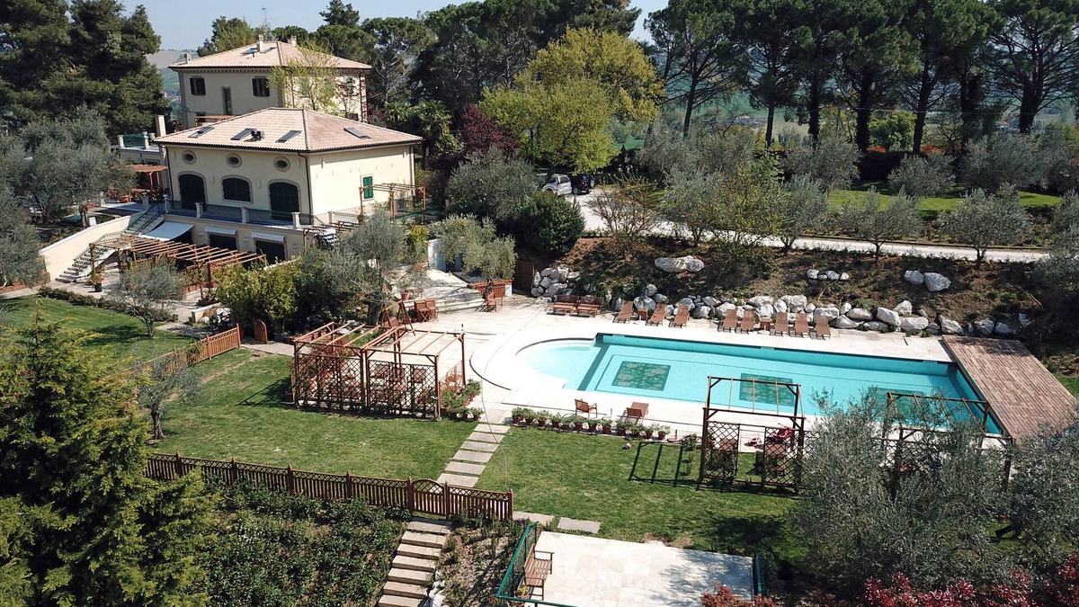 Mondavio Villa | La Limonaia-Entire Villa with swimming pool