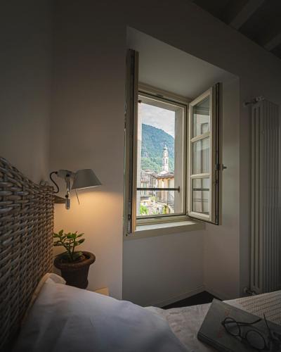 Chiavenna Apartment | La Loggia