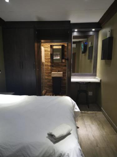 Lephalale House | La Lucia Guesthouse