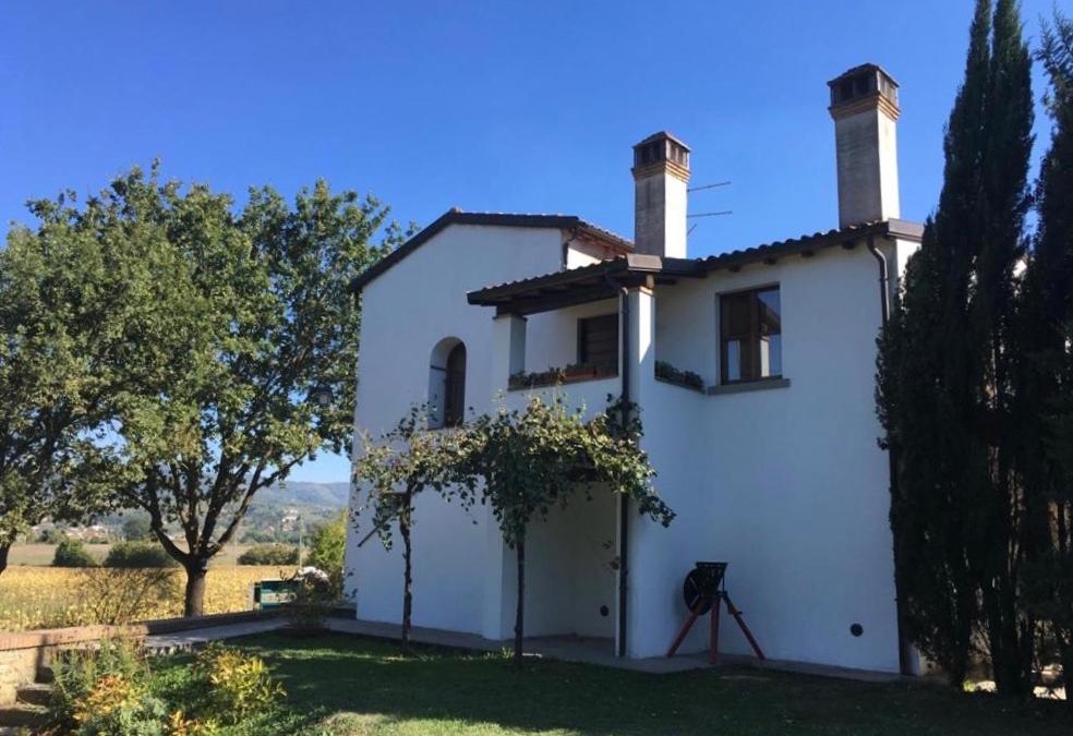 Giovi-Ponte Alla Chiassa Apartment | La luna e i falò