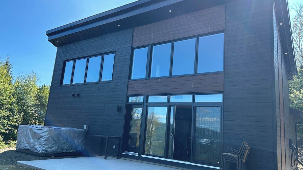 Saint Come House | La Luxueuse Spa et Montagne de Ski Chalet NEUF