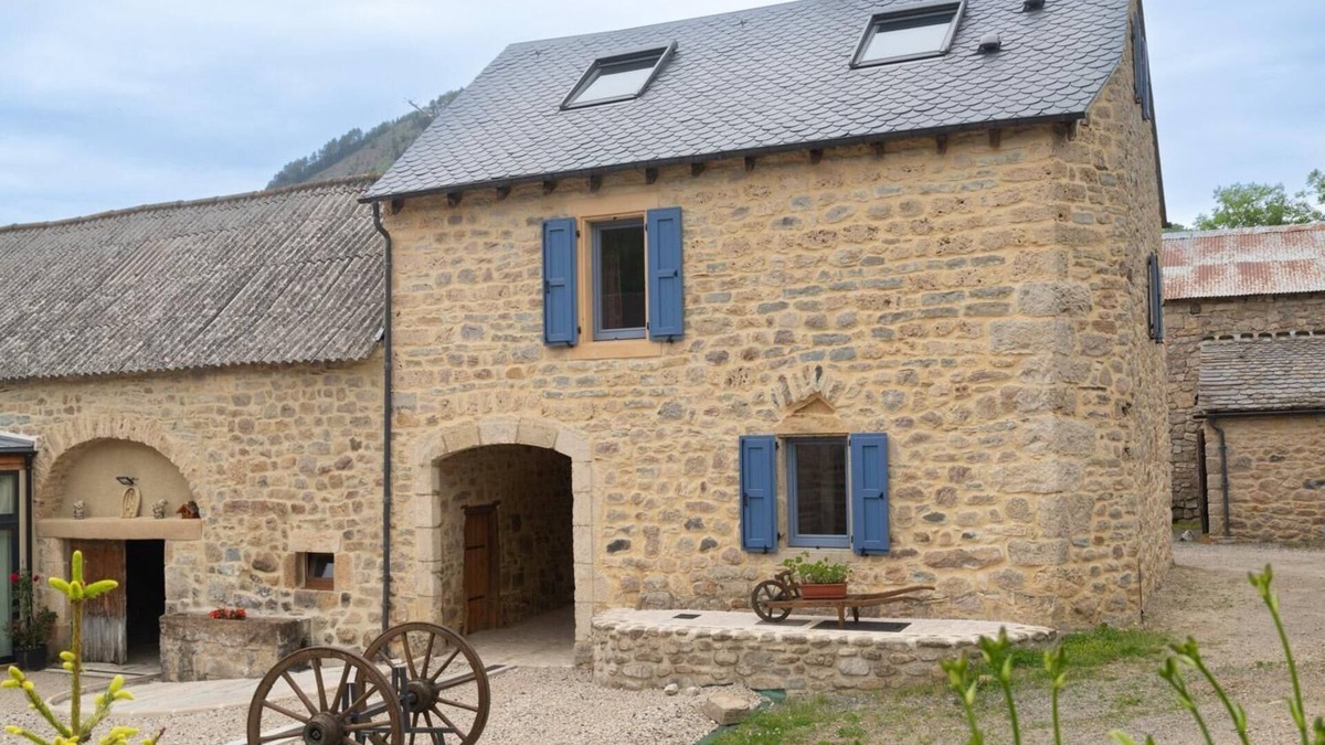 Saint-Etienne-du-Valdonnez House | La Maison Bleue 4/6 Personnes