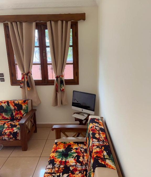 Ambohibao House | La maison aux chapeaux