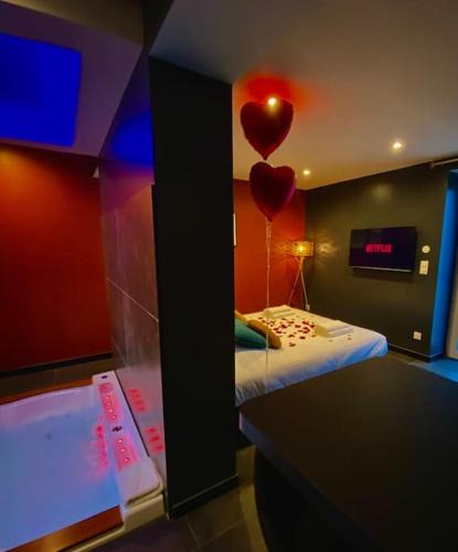 Couternon Apartment | La Maison D'Albâtre