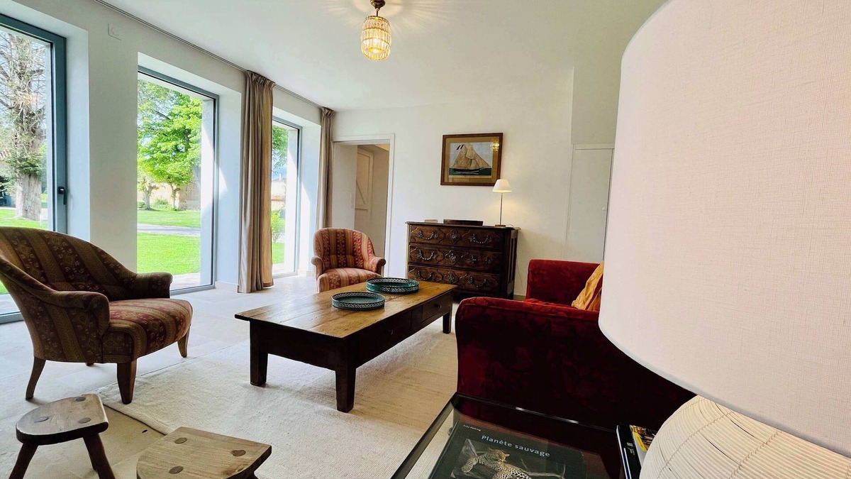 Carentan House | La maison de l'Orangerie - Charm & comfort in the very heart of Carentan