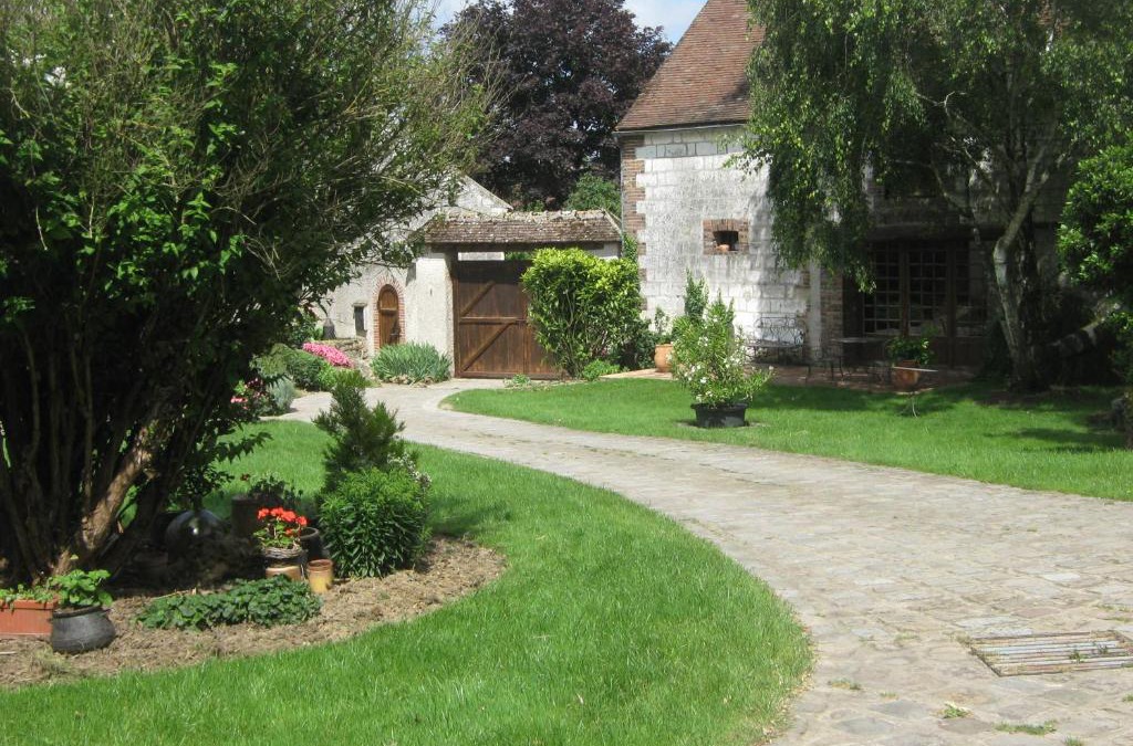 Plessis-Saint-Jean Bed & Breakfast | la maison d'hôtes de plessis