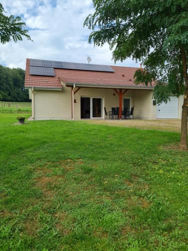 Fougerolles-Saint-Valbert House | La Maison de choupette